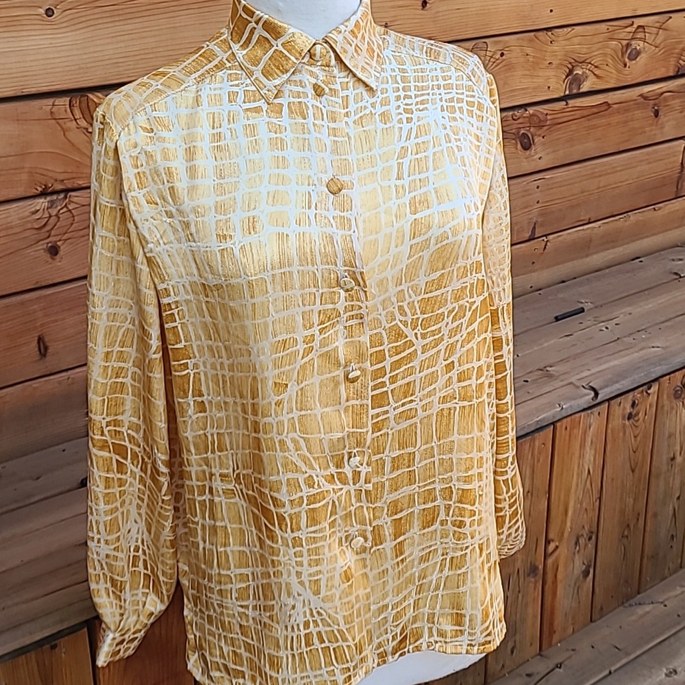 Vintage button down blouse